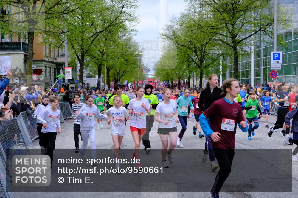 25.04.2026 - Das Zehntel Tim E. http://msf.ph/oto/9590661 25.04.2026 14:32:32 Ziel  meine-sportfotos.de