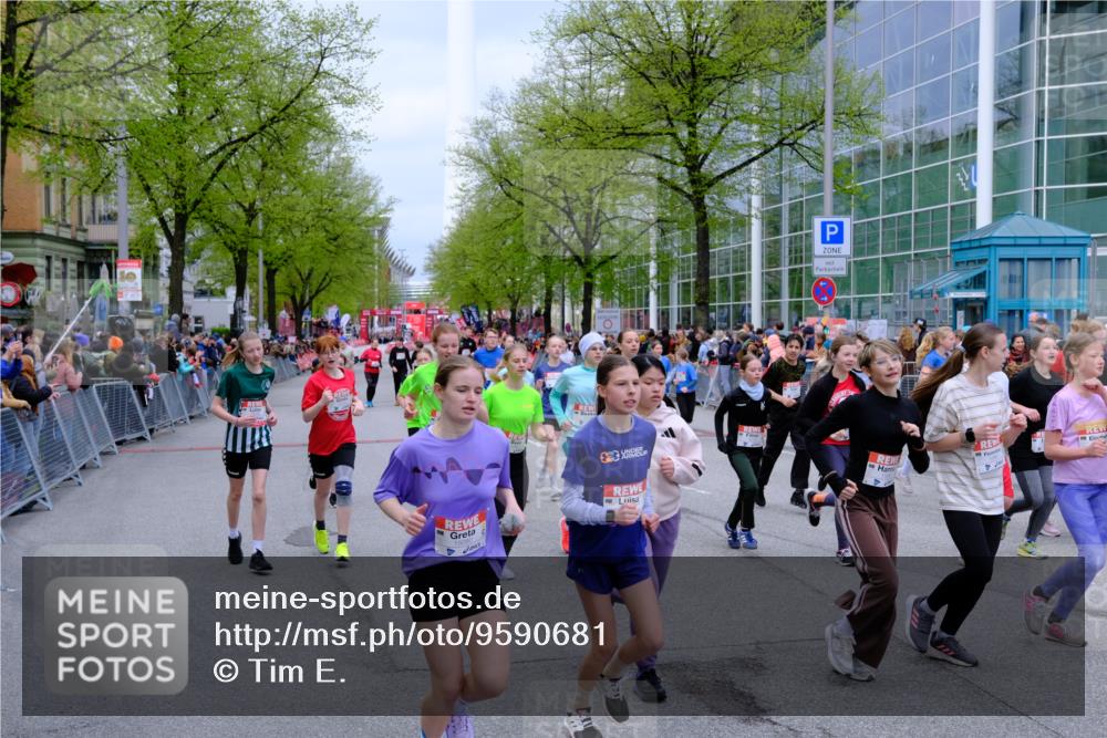 25.04.2026 - Das Zehntel Tim E. http://msf.ph/oto/9590681 25.04.2026 14:32:39 Ziel  meine-sportfotos.de
