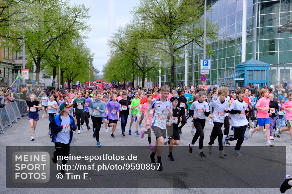 25.04.2026 - Das Zehntel Tim E. http://msf.ph/oto/9590857 25.04.2026 14:34:06 Ziel  meine-sportfotos.de