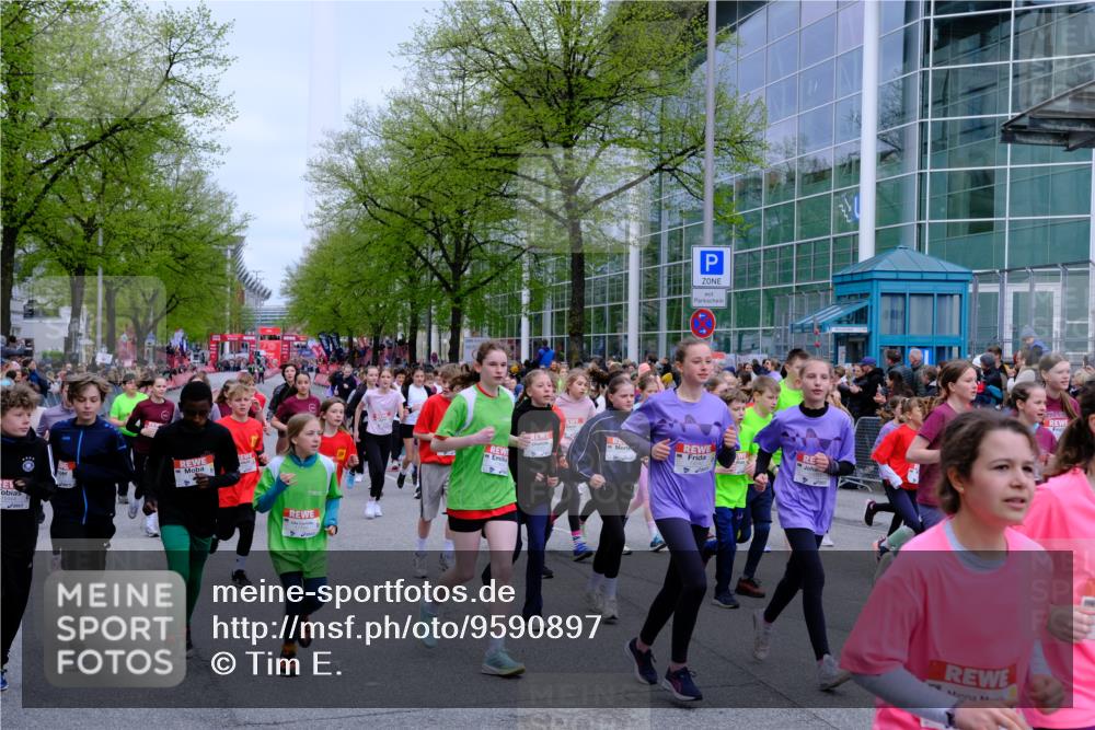 25.04.2026 - Das Zehntel Tim E. http://msf.ph/oto/9590897 25.04.2026 14:34:21 Ziel  meine-sportfotos.de