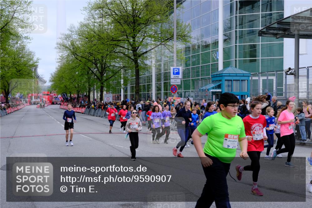 25.04.2026 - Das Zehntel Tim E. http://msf.ph/oto/9590907 25.04.2026 14:34:28 Ziel  meine-sportfotos.de