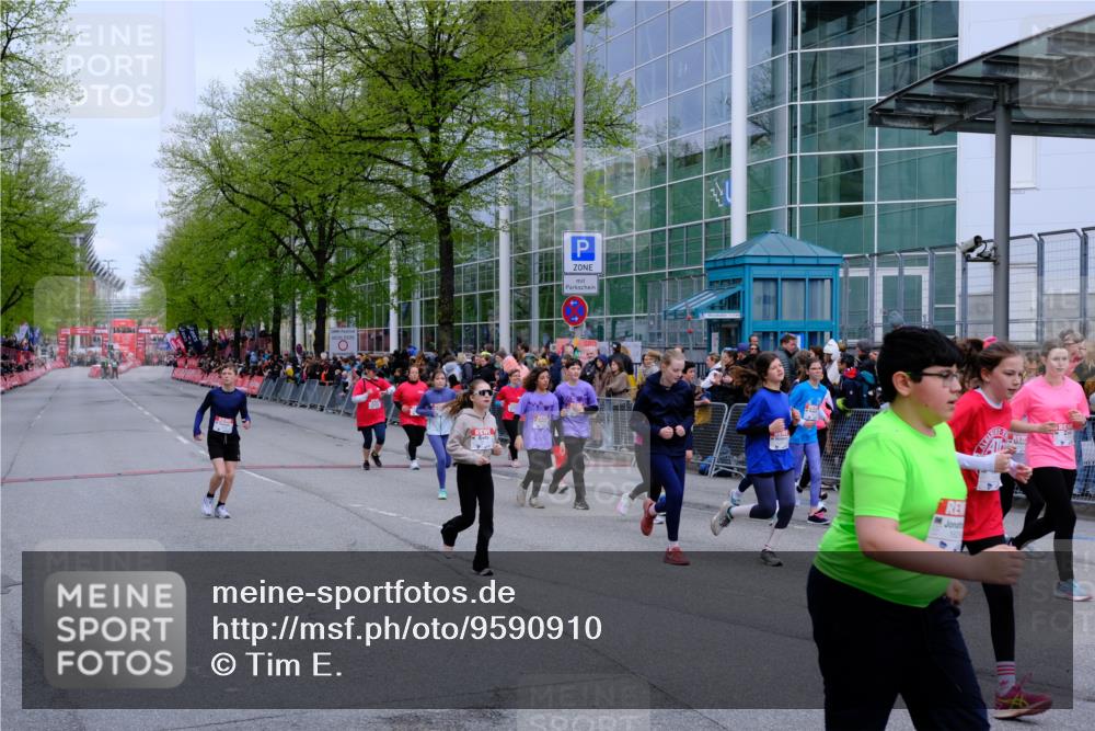 25.04.2026 - Das Zehntel Tim E. http://msf.ph/oto/9590910 25.04.2026 14:34:28 Ziel  meine-sportfotos.de