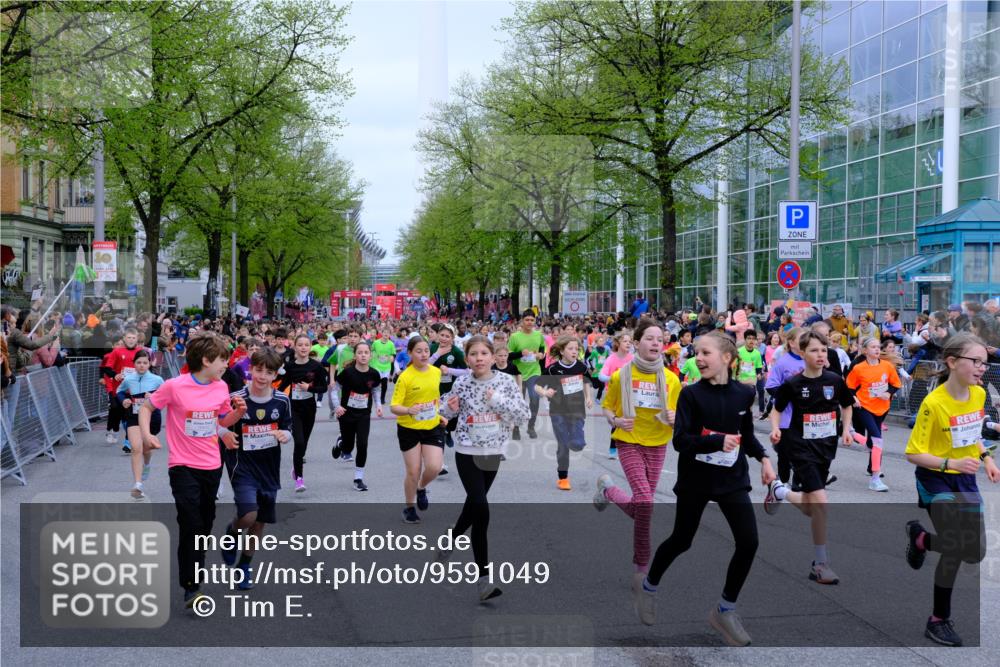 25.04.2026 - Das Zehntel Tim E. http://msf.ph/oto/9591049 25.04.2026 14:35:33 Ziel  meine-sportfotos.de