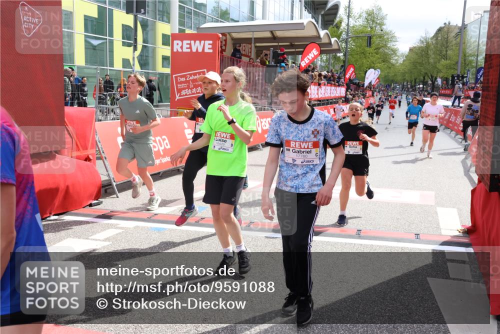 25.04.2026 - Das Zehntel Strokosch-Dieckow http://msf.ph/oto/9591088 25.04.2026 14:51:46 Ziel 15482, 15778, 15783, 15850, 16136, 16216, 16344, 16429, 16468, 16839, 16852, 16995, 17059, 17107, 17760, 18162, 18248, 15482, 15778, 15783, 15850, 16136, 16216, 16344, 16429, 16468, 16839, 16852, 16995, 17059, 17107, 17760, 18162, 18248 meine-sportfotos.de