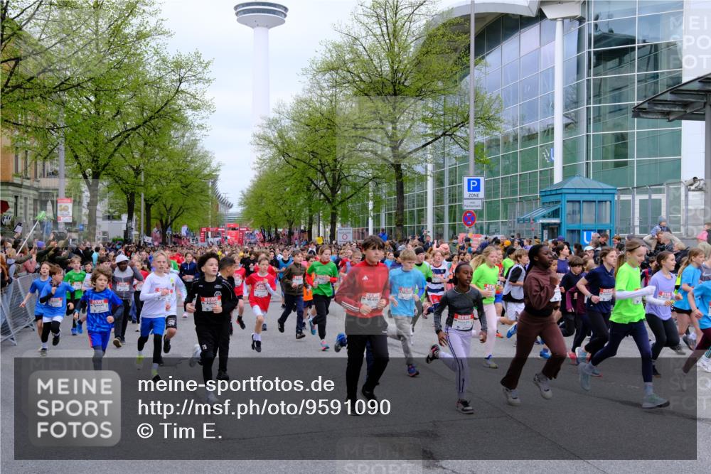 25.04.2026 - Das Zehntel Tim E. http://msf.ph/oto/9591090 25.04.2026 14:35:44 Ziel  meine-sportfotos.de