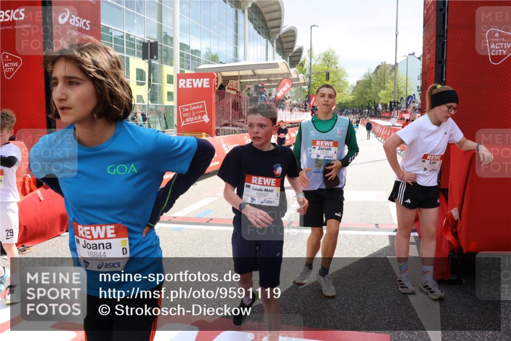 25.04.2026 - Das Zehntel Strokosch-Dieckow http://msf.ph/oto/9591119 25.04.2026 14:51:52 Ziel 15597, 15743, 16215, 16216, 16344, 16794, 16844, 16852, 17059, 17095, 17356, 17420, 18161, 15597, 15743, 16215, 16216, 16344, 16794, 16844, 16852, 17059, 17095, 17356, 17420, 18161 meine-sportfotos.de