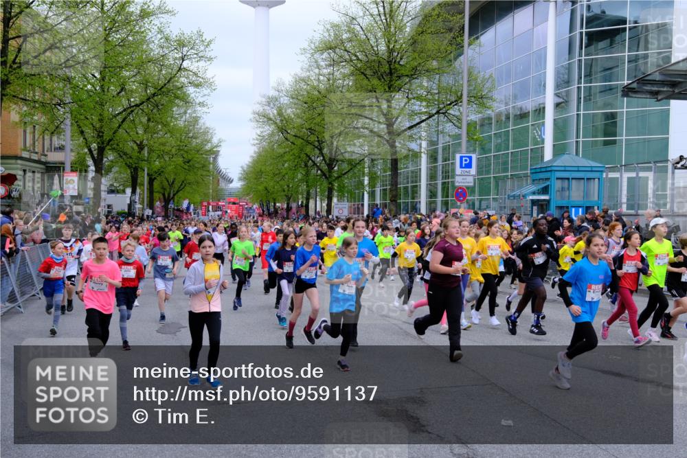 25.04.2026 - Das Zehntel Tim E. http://msf.ph/oto/9591137 25.04.2026 14:35:54 Ziel  meine-sportfotos.de