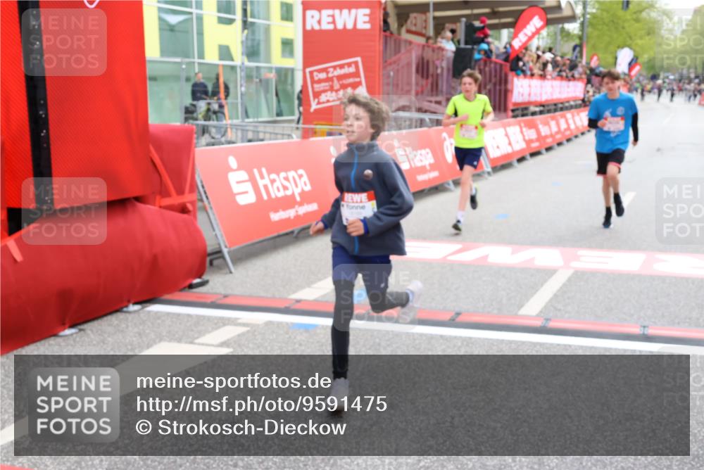 25.04.2026 - Das Zehntel Strokosch-Dieckow http://msf.ph/oto/9591475 25.04.2026 14:52:13 Ziel 15548, 15776, 15789, 15863, 15881, 15896, 15960, 16130, 16226, 16346, 16446, 16824, 16932, 17258, 17659, 18169, 18172, 15548, 15776, 15789, 15863, 15881, 15896, 15960, 16130, 16226, 16346, 16446, 16824, 16932, 17258, 17659, 18169, 18172 meine-sportfotos.de