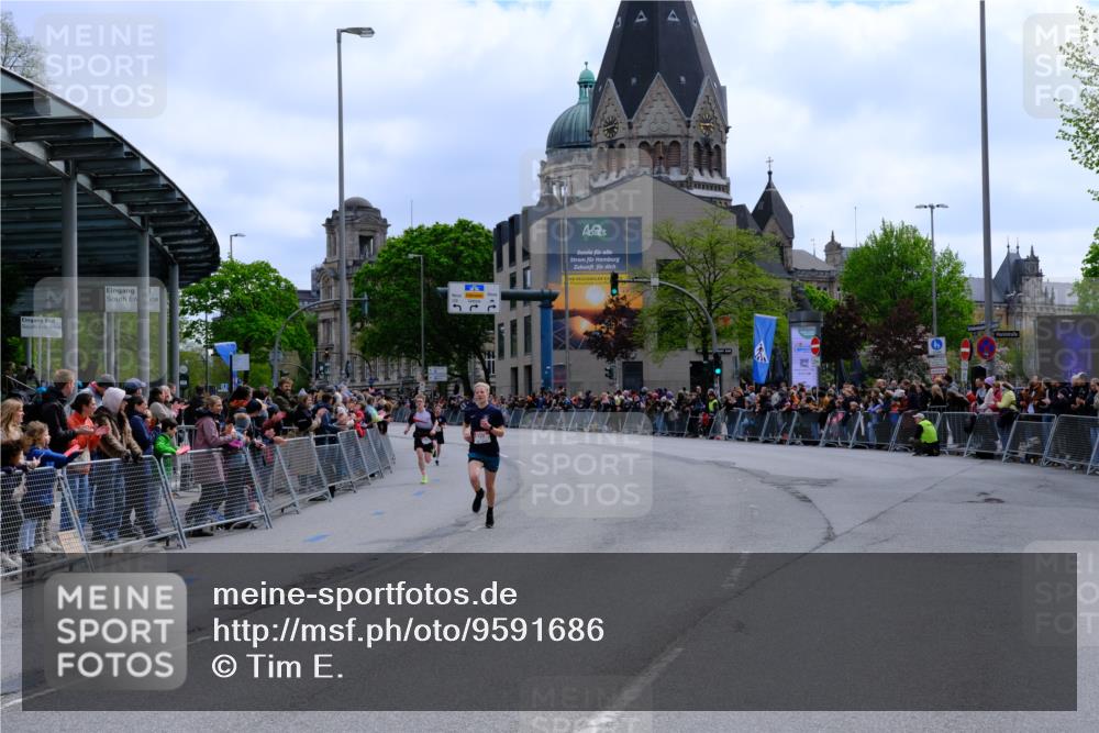 25.04.2026 - Das Zehntel Tim E. http://msf.ph/oto/9591686 25.04.2026 14:44:21 Ziel 15801, 17919, 17950 meine-sportfotos.de