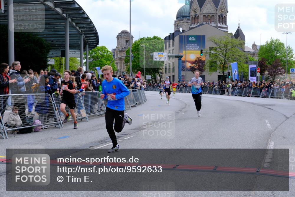 25.04.2026 - Das Zehntel Tim E. http://msf.ph/oto/9592633 25.04.2026 14:46:22 Ziel 15799, 16376, 17896, 18228, 18242, 18246, 18303 meine-sportfotos.de