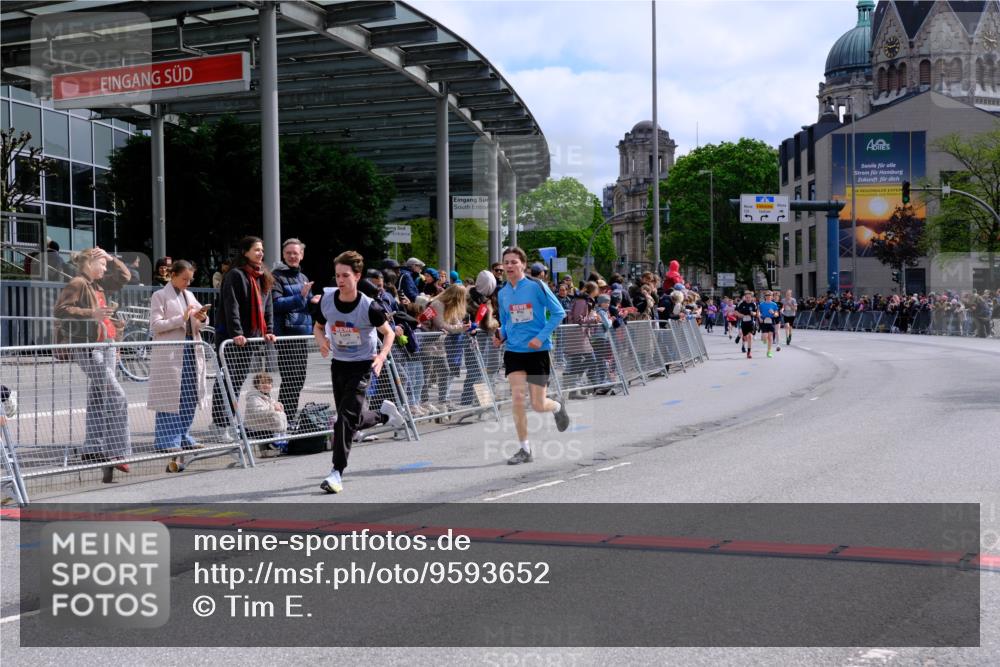 25.04.2026 - Das Zehntel Tim E. http://msf.ph/oto/9593652 25.04.2026 14:47:58 Ziel 15800, 16379, 16669, 16802, 18200 meine-sportfotos.de