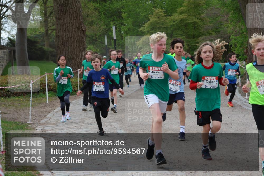 25.04.2026 - Das Zehntel Zöllner http://msf.ph/oto/9594567 25.04.2026 10:39:10 Laufen 7951, 7929 meine-sportfotos.de