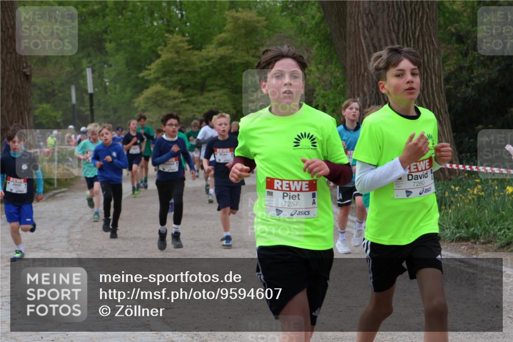 25.04.2026 - Das Zehntel Zöllner http://msf.ph/oto/9594607 25.04.2026 10:39:18 Laufen 7257, 7260 meine-sportfotos.de