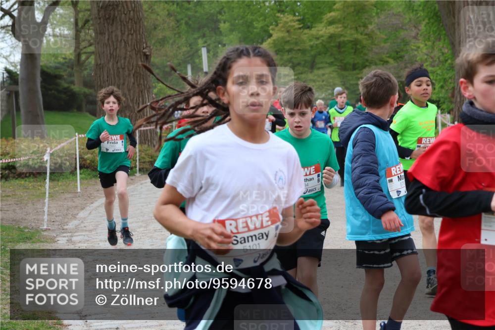 25.04.2026 - Das Zehntel Zöllner http://msf.ph/oto/9594678 25.04.2026 10:39:29 Laufen 5101, 34, 576 meine-sportfotos.de