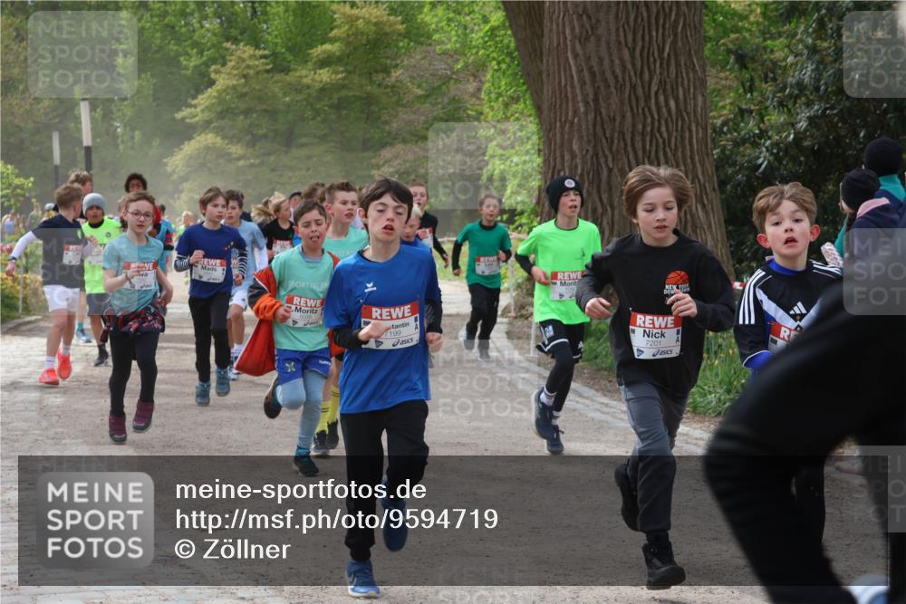 25.04.2026 - Das Zehntel Zöllner http://msf.ph/oto/9594719 25.04.2026 10:39:38 Laufen 7199, 7201 meine-sportfotos.de