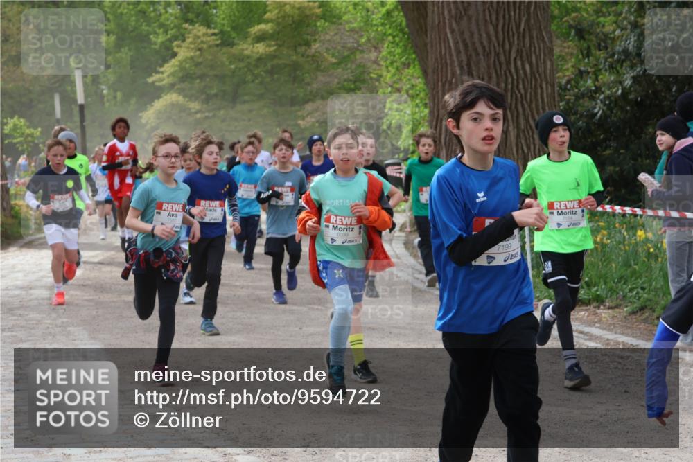 25.04.2026 - Das Zehntel Zöllner http://msf.ph/oto/9594722 25.04.2026 10:39:39 Laufen 6039, 7199, 7154 meine-sportfotos.de