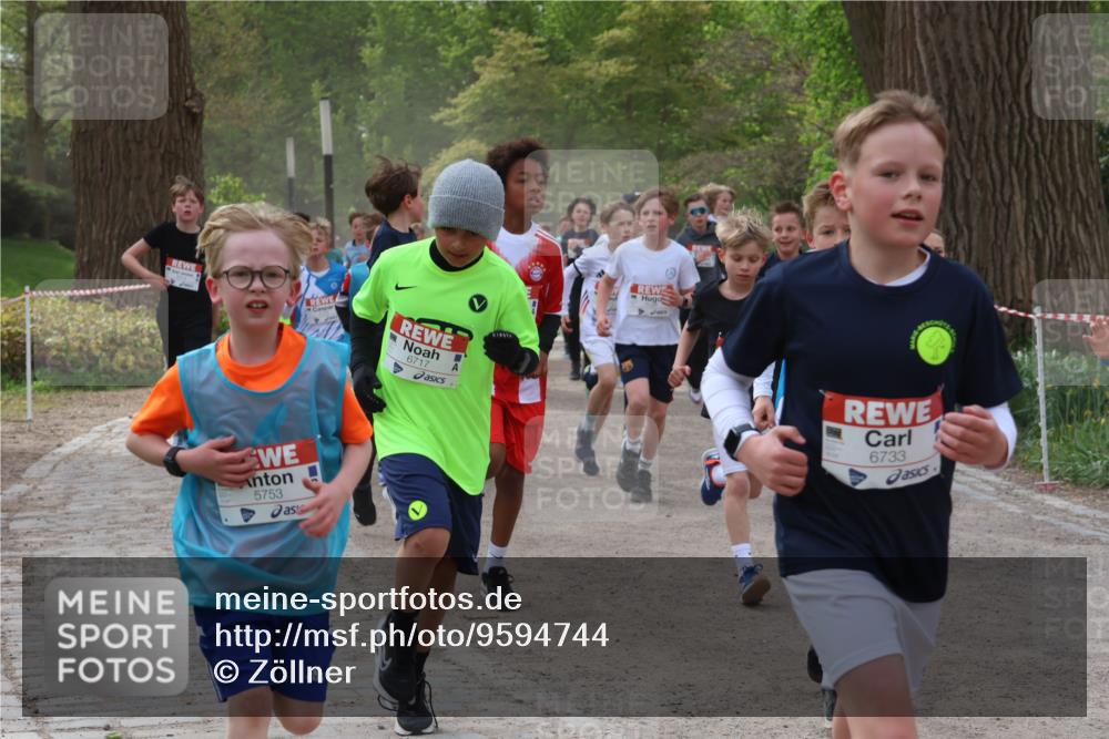 25.04.2026 - Das Zehntel Zöllner http://msf.ph/oto/9594744 25.04.2026 10:39:42 Laufen 6717, 5753, 6733 meine-sportfotos.de