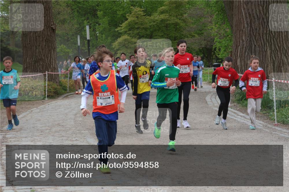 25.04.2026 - Das Zehntel Zöllner http://msf.ph/oto/9594858 25.04.2026 10:40:07 Laufen 7393 meine-sportfotos.de