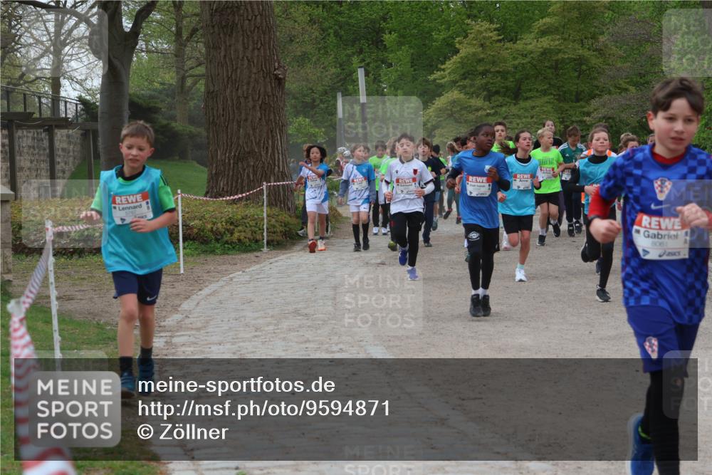 25.04.2026 - Das Zehntel Zöllner http://msf.ph/oto/9594871 25.04.2026 10:40:10 Laufen 5787, 8061 meine-sportfotos.de