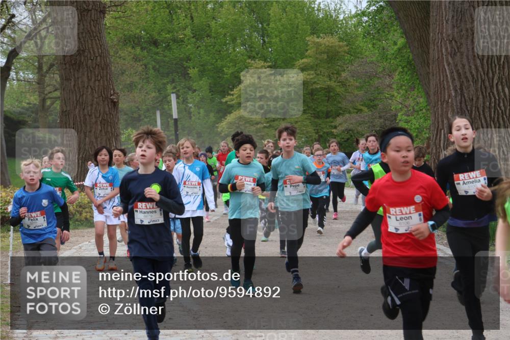 25.04.2026 - Das Zehntel Zöllner http://msf.ph/oto/9594892 25.04.2026 10:40:16 Laufen 6679, 6106 meine-sportfotos.de