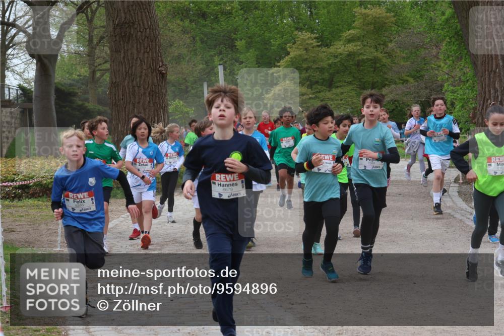 25.04.2026 - Das Zehntel Zöllner http://msf.ph/oto/9594896 25.04.2026 10:40:16 Laufen 6350, 6679, 7599 meine-sportfotos.de