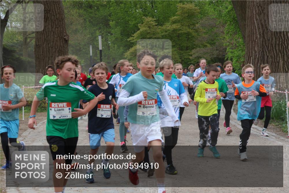 25.04.2026 - Das Zehntel Zöllner http://msf.ph/oto/9594910 25.04.2026 10:40:19 Laufen 5551, 5570, 7585 meine-sportfotos.de