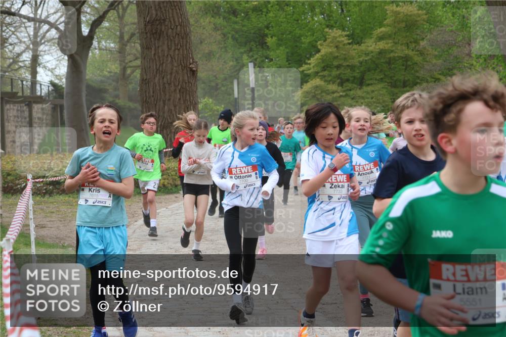 25.04.2026 - Das Zehntel Zöllner http://msf.ph/oto/9594917 25.04.2026 10:40:20 Laufen 7615, 21, 7700, 7733, 7721, 5551 meine-sportfotos.de