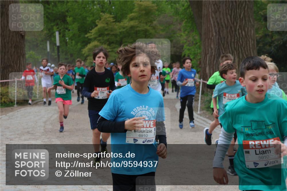 25.04.2026 - Das Zehntel Zöllner http://msf.ph/oto/9594937 25.04.2026 10:40:26 Laufen 6910, 5910 meine-sportfotos.de