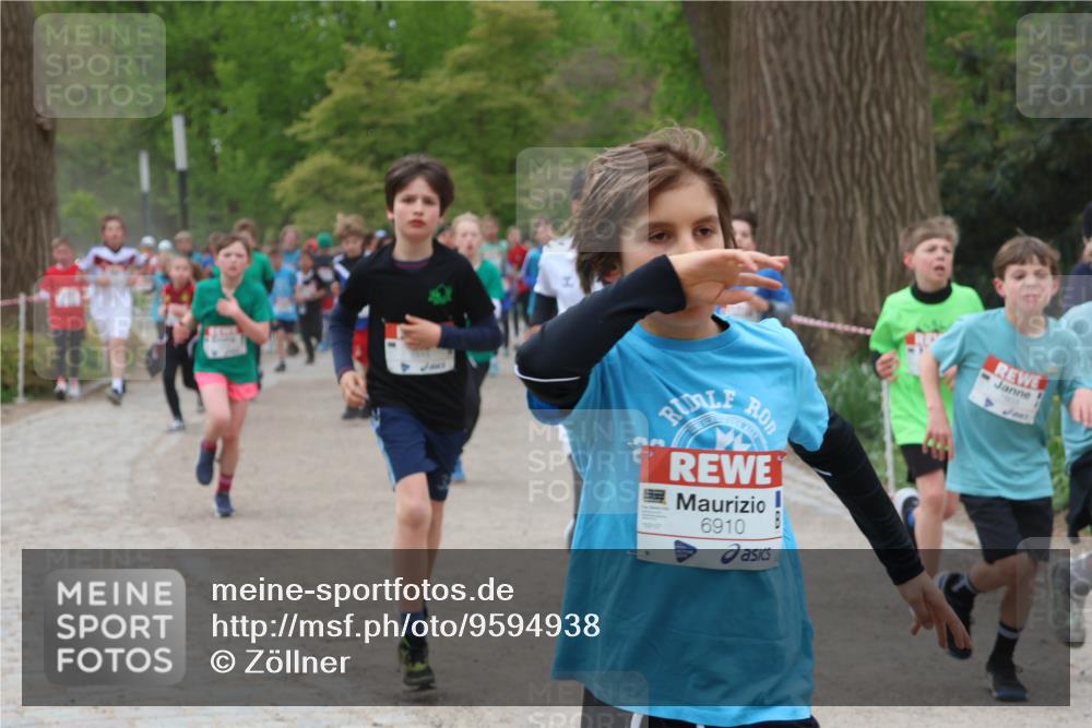 25.04.2026 - Das Zehntel Zöllner http://msf.ph/oto/9594938 25.04.2026 10:40:27 Laufen 6910 meine-sportfotos.de