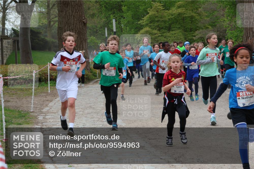 25.04.2026 - Das Zehntel Zöllner http://msf.ph/oto/9594963 25.04.2026 10:40:32 Laufen 6550, 7172, 20, 10, 6908 meine-sportfotos.de