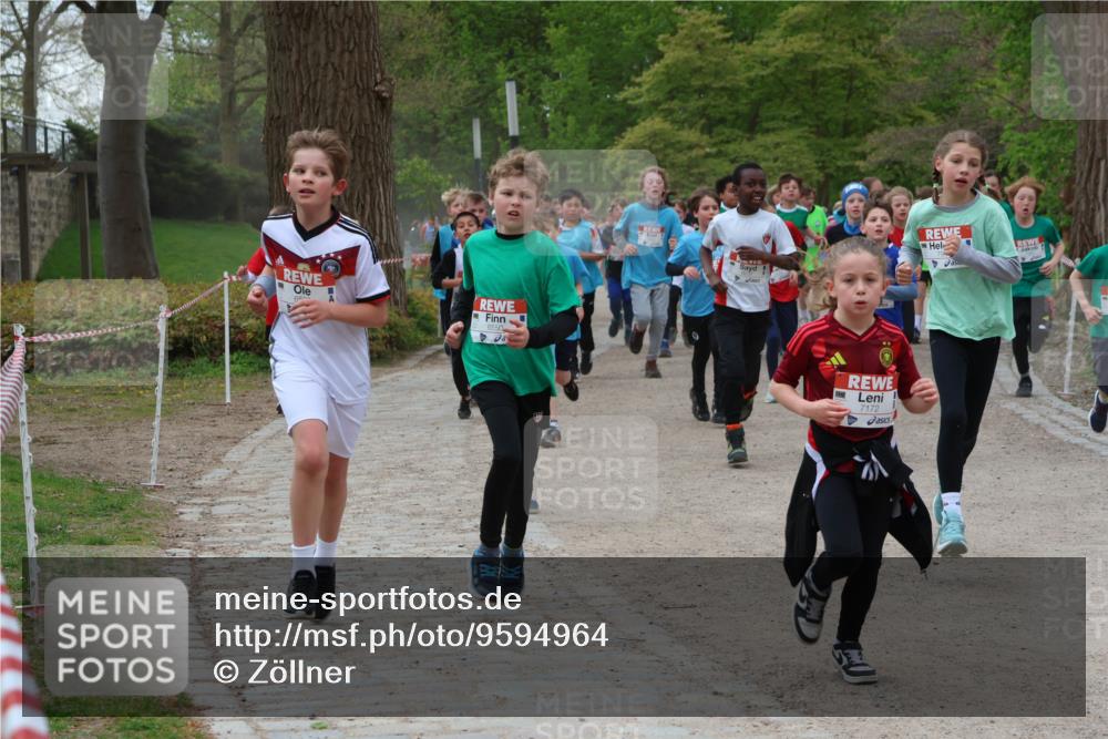 25.04.2026 - Das Zehntel Zöllner http://msf.ph/oto/9594964 25.04.2026 10:40:32 Laufen 6550, 7172 meine-sportfotos.de
