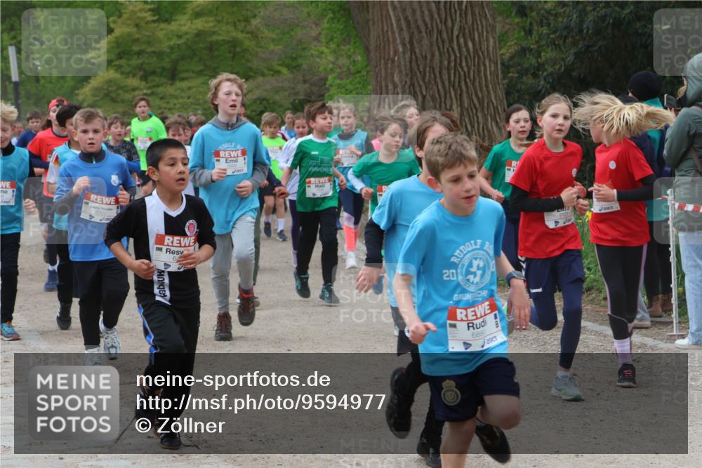 25.04.2026 - Das Zehntel Zöllner http://msf.ph/oto/9594977 25.04.2026 10:40:36 Laufen 64, 20, 6880, 6123 meine-sportfotos.de