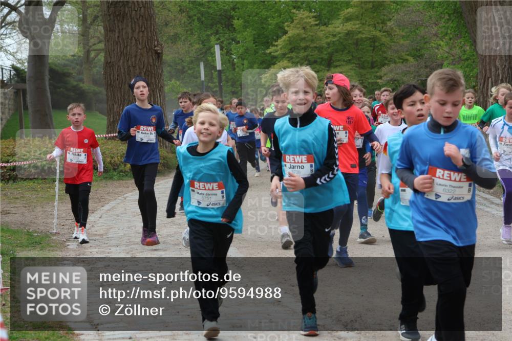 25.04.2026 - Das Zehntel Zöllner http://msf.ph/oto/9594988 25.04.2026 10:40:37 Laufen 5751, 5738, 6322 meine-sportfotos.de