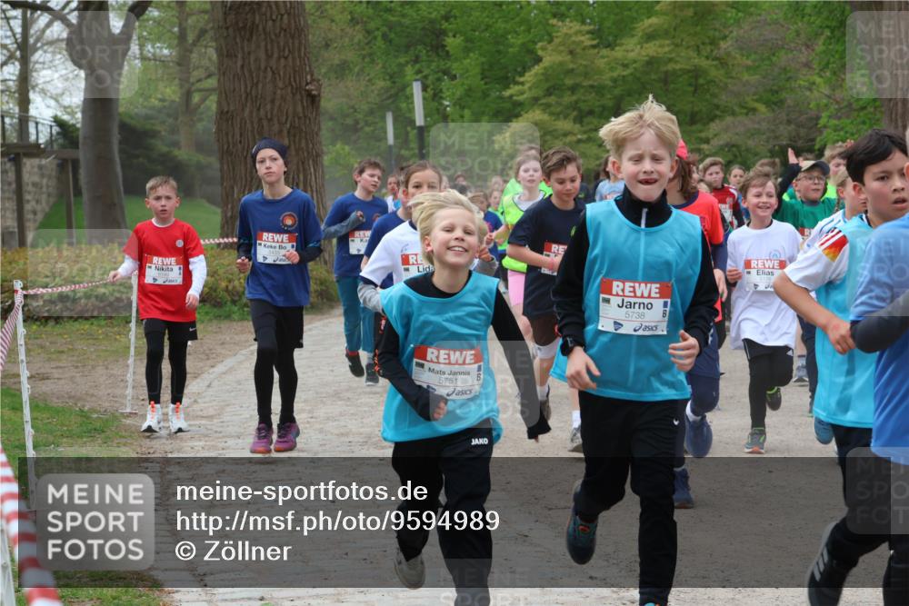 25.04.2026 - Das Zehntel Zöllner http://msf.ph/oto/9594989 25.04.2026 10:40:38 Laufen 5738, 5751 meine-sportfotos.de