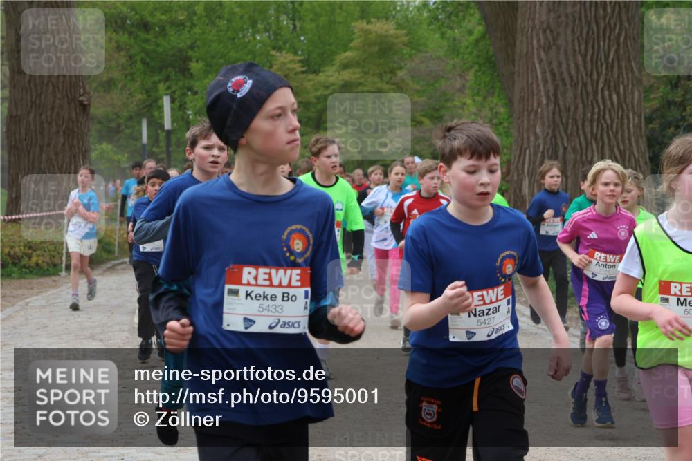 25.04.2026 - Das Zehntel Zöllner http://msf.ph/oto/9595001 25.04.2026 10:40:40 Laufen 5433, 5427, 7116, 60 meine-sportfotos.de