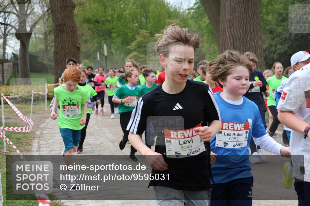 25.04.2026 - Das Zehntel Zöllner http://msf.ph/oto/9595031 25.04.2026 10:40:50 Laufen 8048, 6352 meine-sportfotos.de
