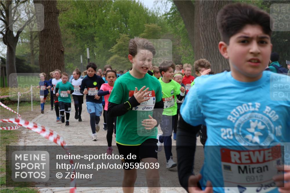25.04.2026 - Das Zehntel Zöllner http://msf.ph/oto/9595039 25.04.2026 10:40:53 Laufen 940, 25, 20, 23, 6912 meine-sportfotos.de