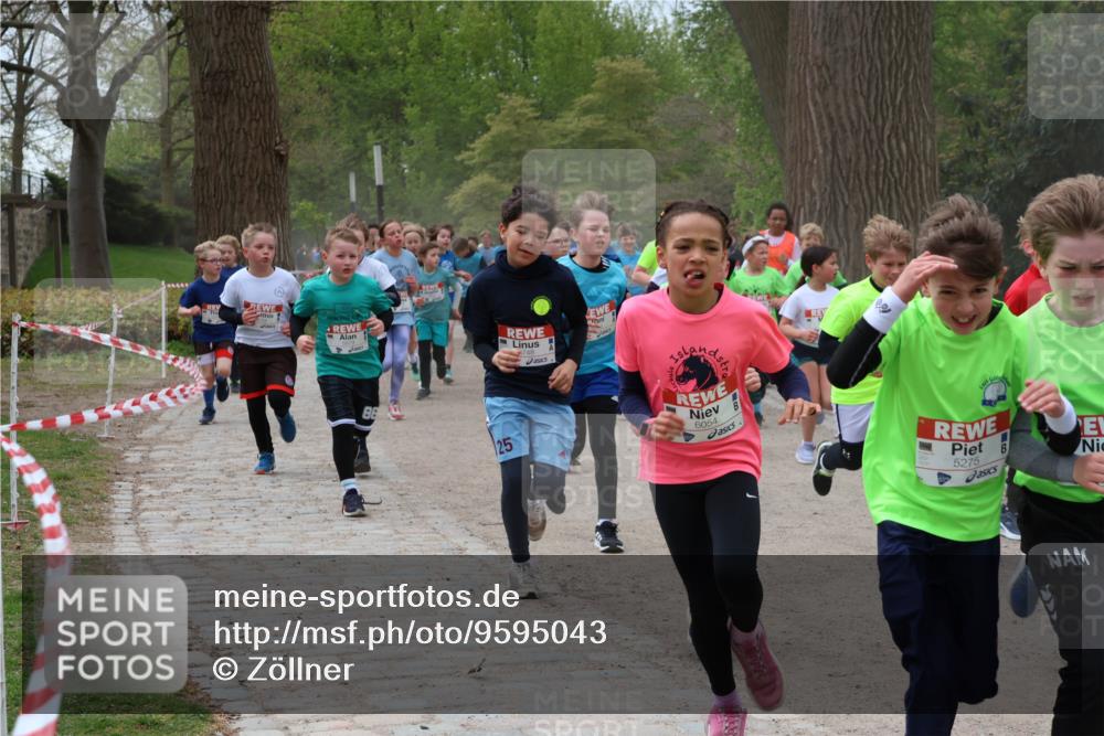 25.04.2026 - Das Zehntel Zöllner http://msf.ph/oto/9595043 25.04.2026 10:40:55 Laufen 25, 748, 6054, 5275 meine-sportfotos.de