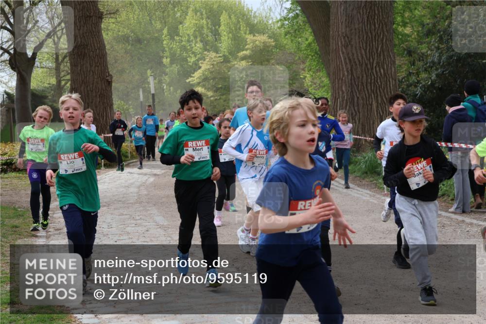 25.04.2026 - Das Zehntel Zöllner http://msf.ph/oto/9595119 25.04.2026 10:41:09 Laufen 7987, 7926, 7731 meine-sportfotos.de