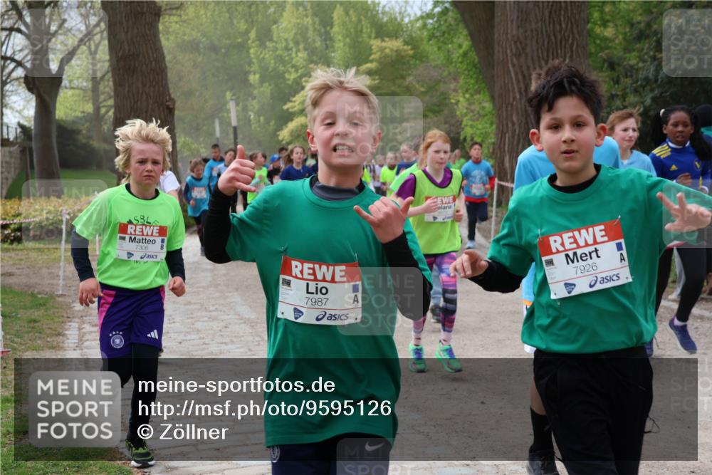 25.04.2026 - Das Zehntel Zöllner http://msf.ph/oto/9595126 25.04.2026 10:41:11 Laufen 7306, 7987, 7926 meine-sportfotos.de