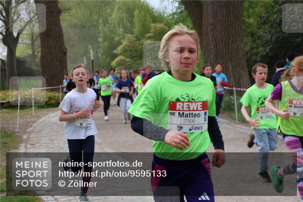 25.04.2026 - Das Zehntel Zöllner http://msf.ph/oto/9595133 25.04.2026 10:41:12 Laufen 5009, 7306, 6073 meine-sportfotos.de