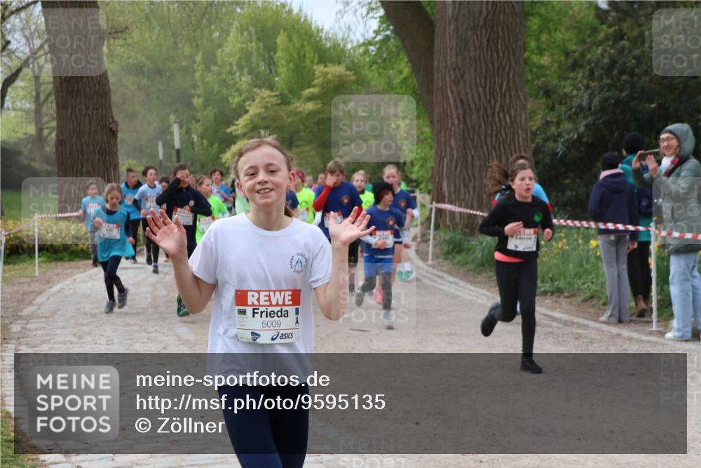 25.04.2026 - Das Zehntel Zöllner http://msf.ph/oto/9595135 25.04.2026 10:41:13 Laufen 5009 meine-sportfotos.de