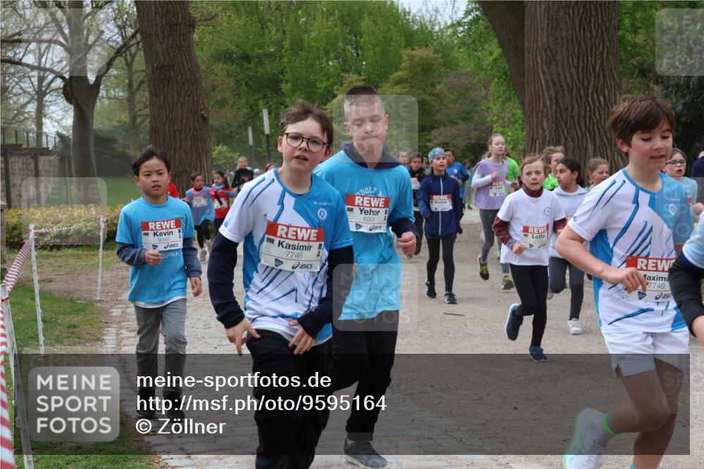 25.04.2026 - Das Zehntel Zöllner http://msf.ph/oto/9595164 25.04.2026 10:41:20 Laufen 6939, 6946, 7746, 7749 meine-sportfotos.de