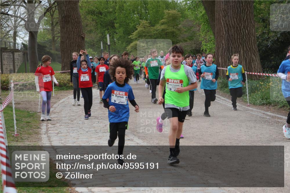 25.04.2026 - Das Zehntel Zöllner http://msf.ph/oto/9595191 25.04.2026 10:41:25 Laufen 6340 meine-sportfotos.de