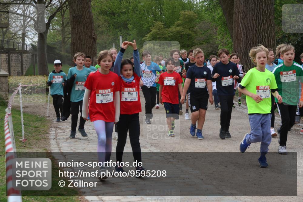 25.04.2026 - Das Zehntel Zöllner http://msf.ph/oto/9595208 25.04.2026 10:41:30 Laufen 6126, 6122 meine-sportfotos.de