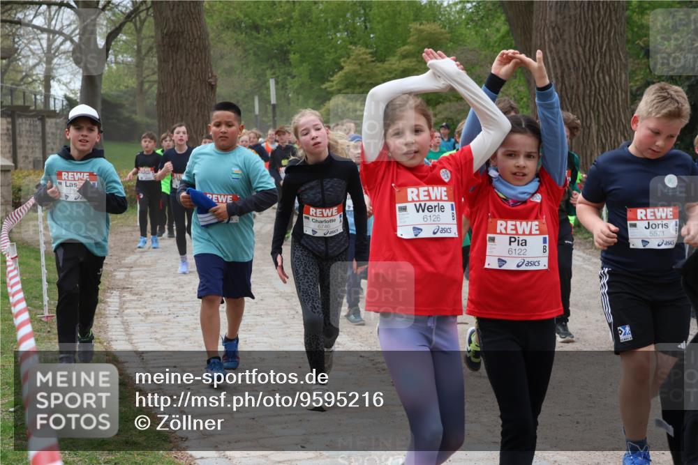 25.04.2026 - Das Zehntel Zöllner http://msf.ph/oto/9595216 25.04.2026 10:41:32 Laufen 6746, 6126, 6122, 5571 meine-sportfotos.de