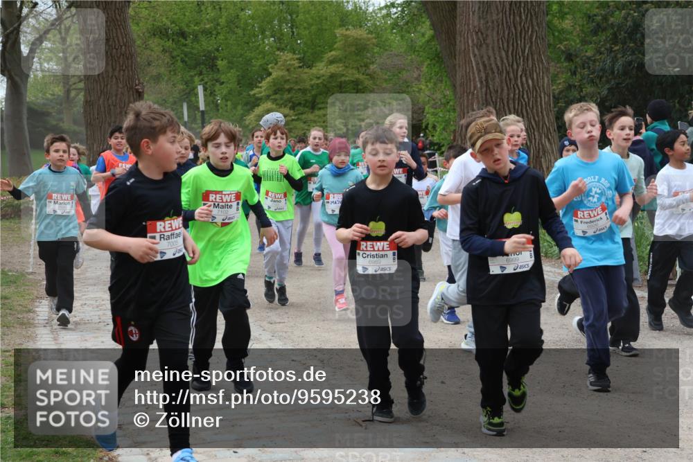 25.04.2026 - Das Zehntel Zöllner http://msf.ph/oto/9595238 25.04.2026 10:41:37 Laufen 7005, 7102, 6989, 6999, 6926 meine-sportfotos.de
