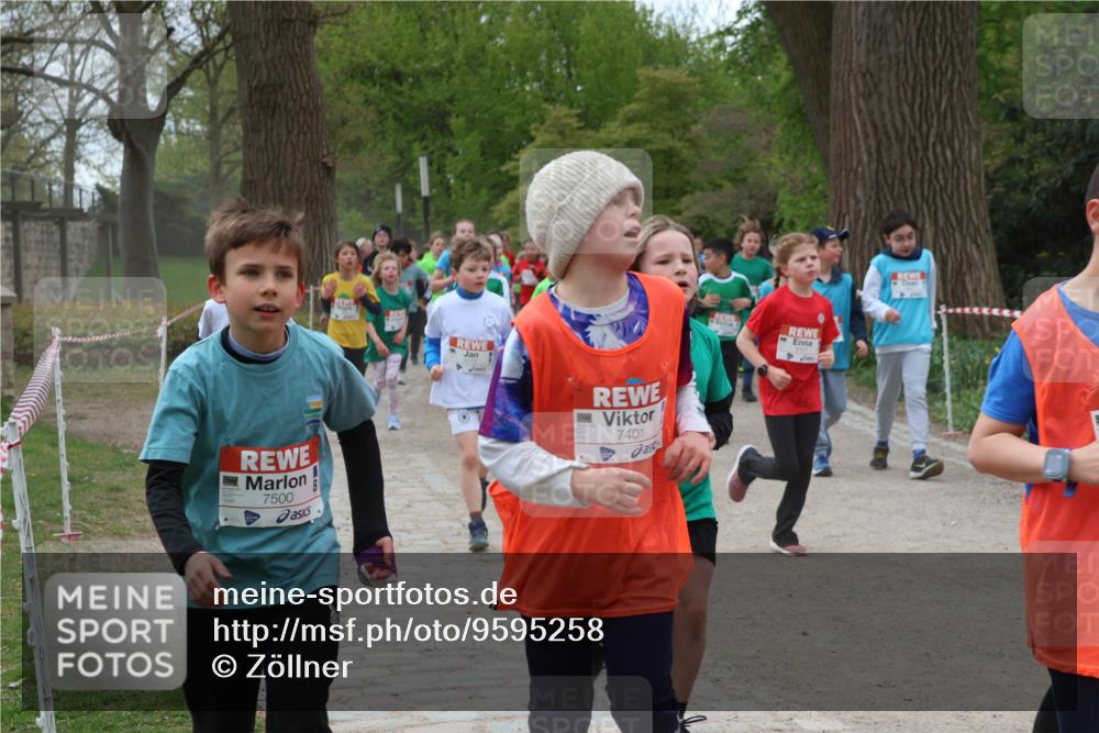 25.04.2026 - Das Zehntel Zöllner http://msf.ph/oto/9595258 25.04.2026 10:41:41 Laufen 7500, 7401 meine-sportfotos.de