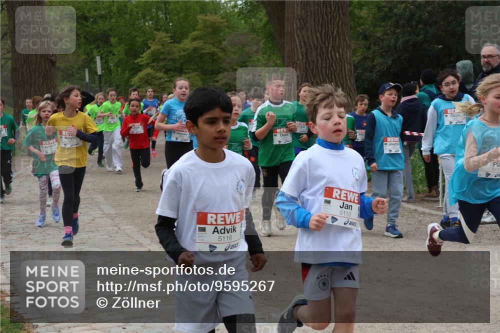 25.04.2026 - Das Zehntel Zöllner http://msf.ph/oto/9595267 25.04.2026 10:41:43 Laufen 5116, 5113, 5775 meine-sportfotos.de