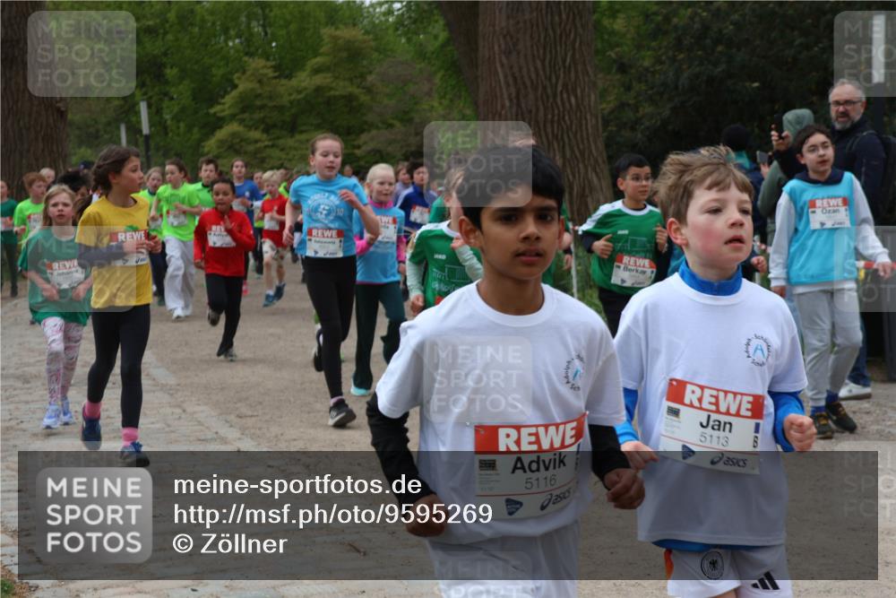 25.04.2026 - Das Zehntel Zöllner http://msf.ph/oto/9595269 25.04.2026 10:41:43 Laufen 10, 5116, 5116, 5113, 18 meine-sportfotos.de